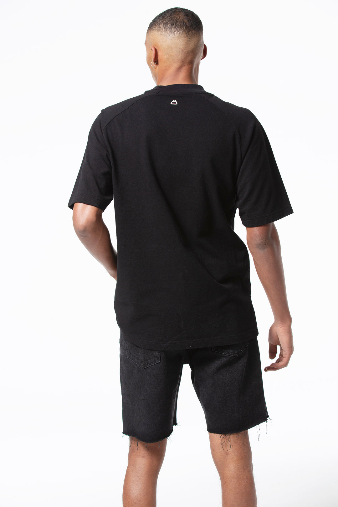 SST RAGLAN BLACK LOGO