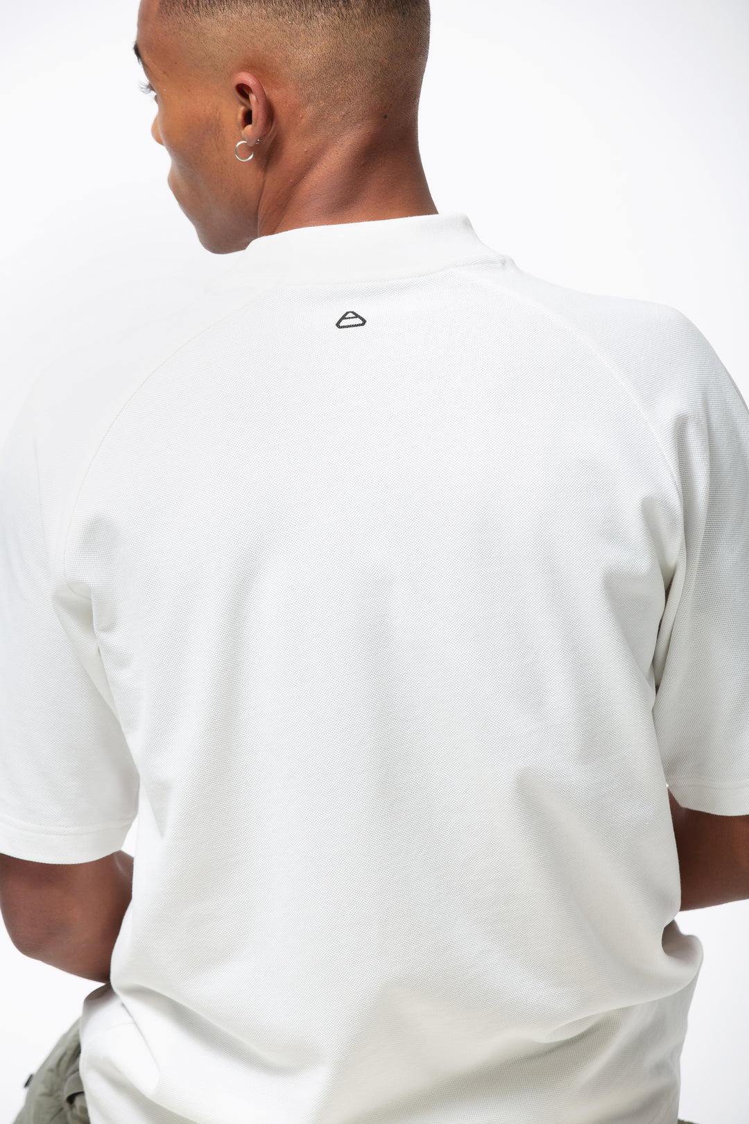 SST RAGLAN OFF-WHITE LOGO
