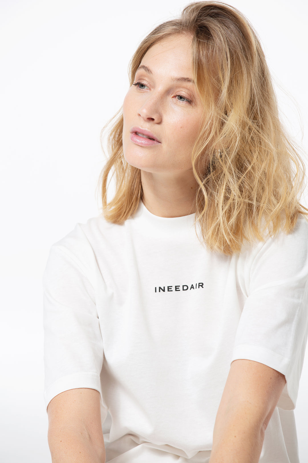 SST1 OFF-WHITE LOGO
