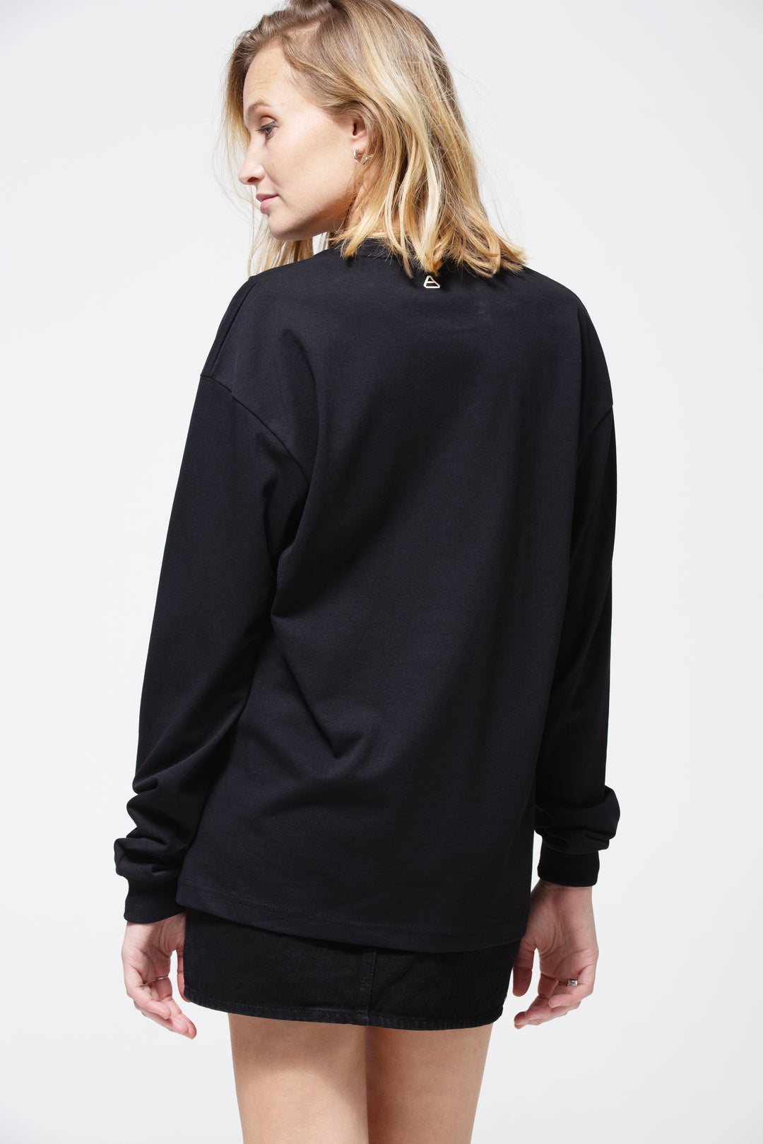 LST1 V1 BLACK LOGO