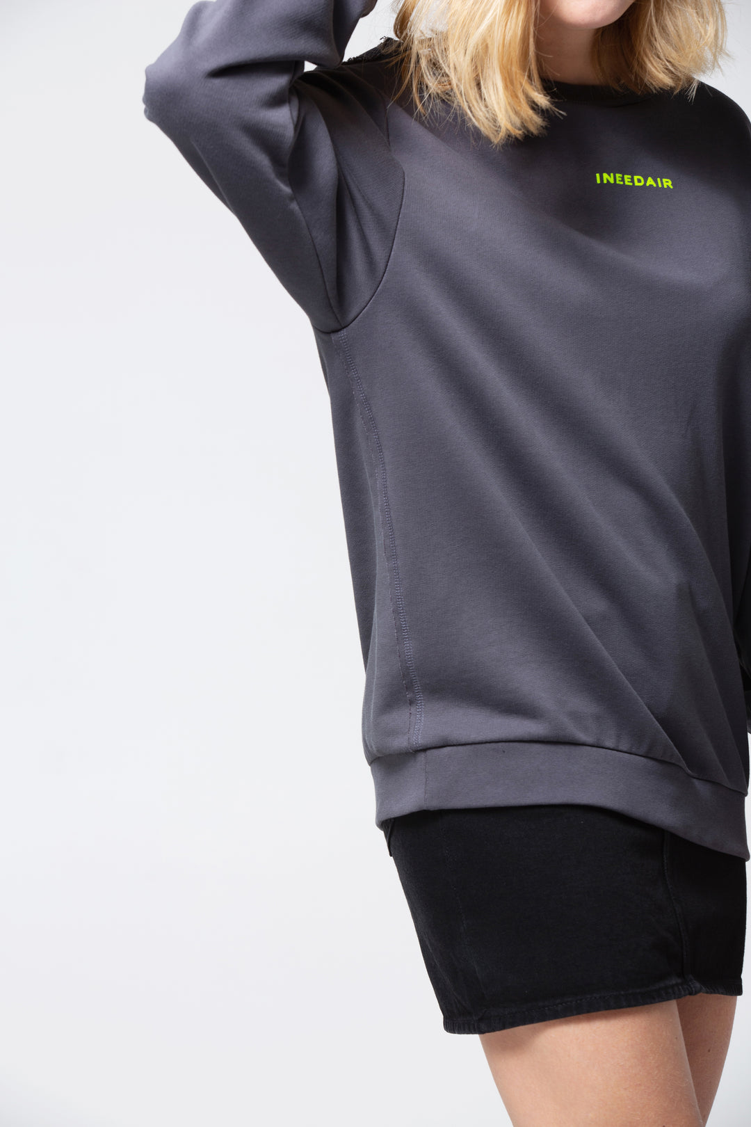 CN1 V1 DARK GREY LOGO