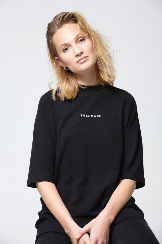 SST RAGLAN BLACK LOGO
