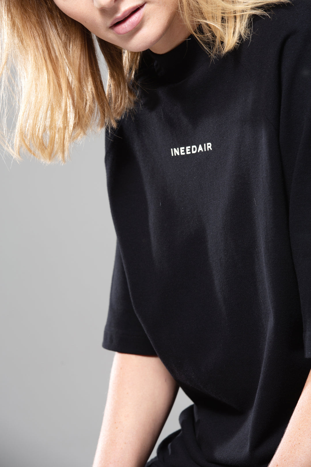 SST RAGLAN BLACK LOGO